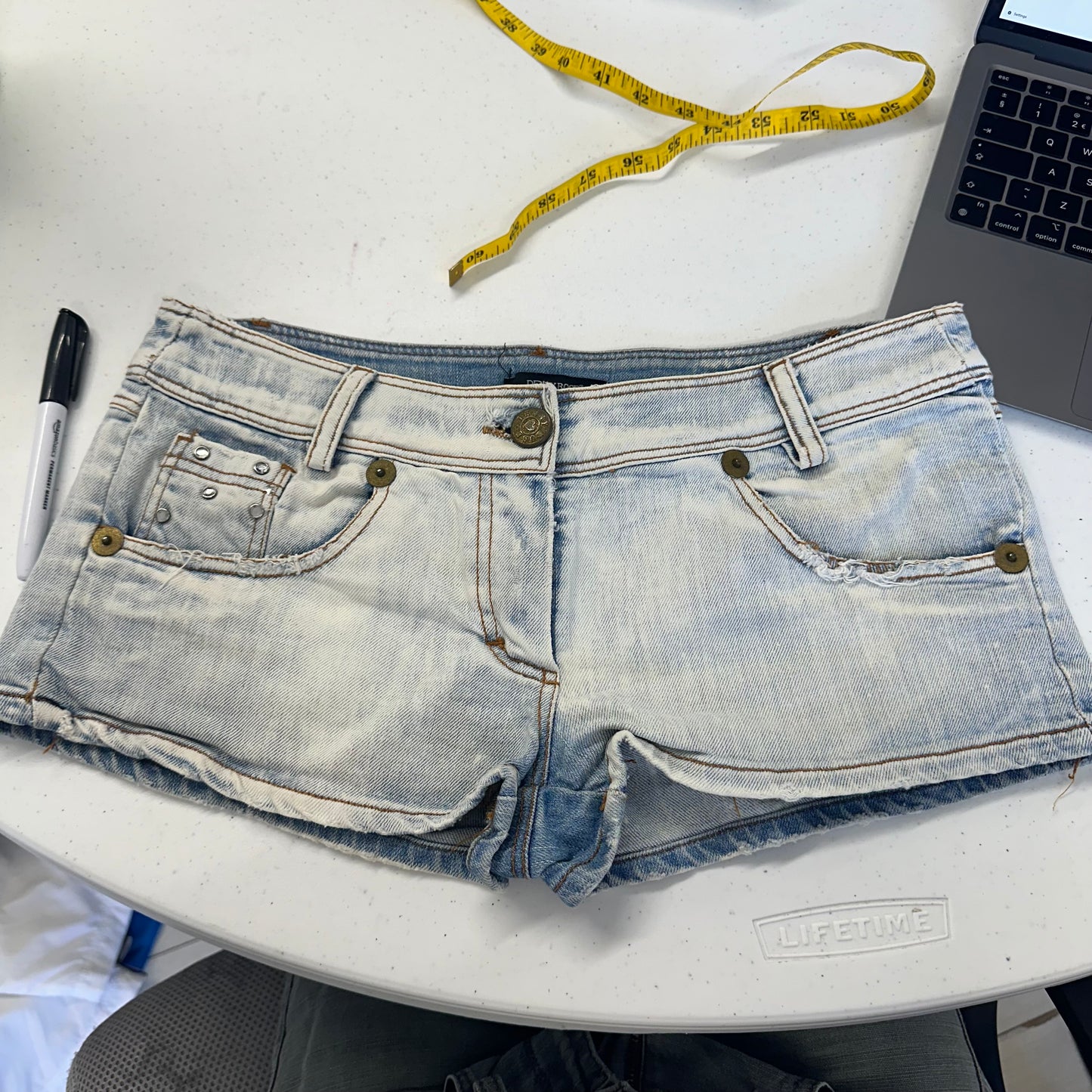 2000's denim mini shorts