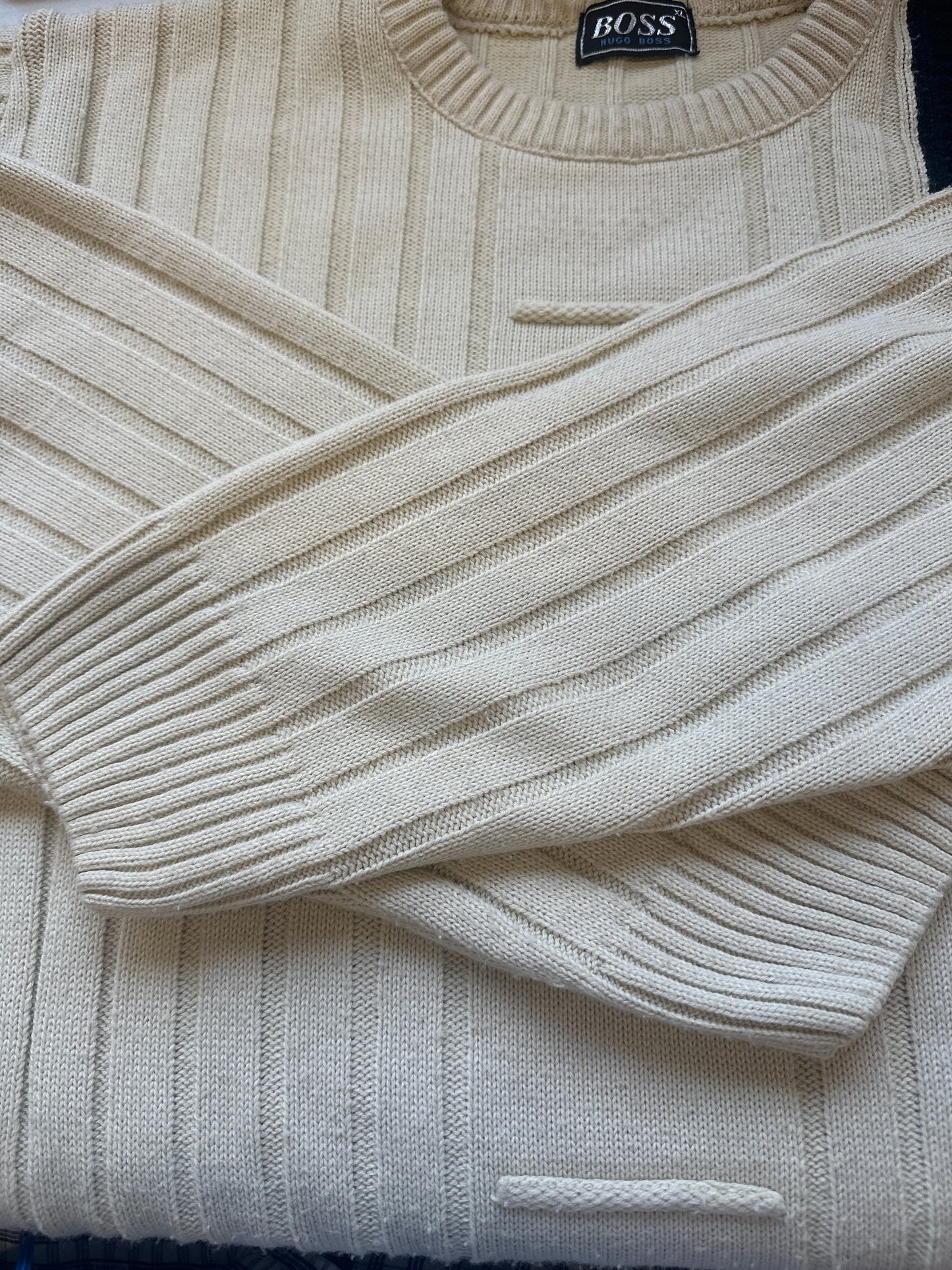 vintage cream textured hugo boss knitted jumper