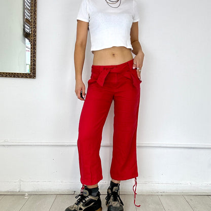 red linen capri trousers