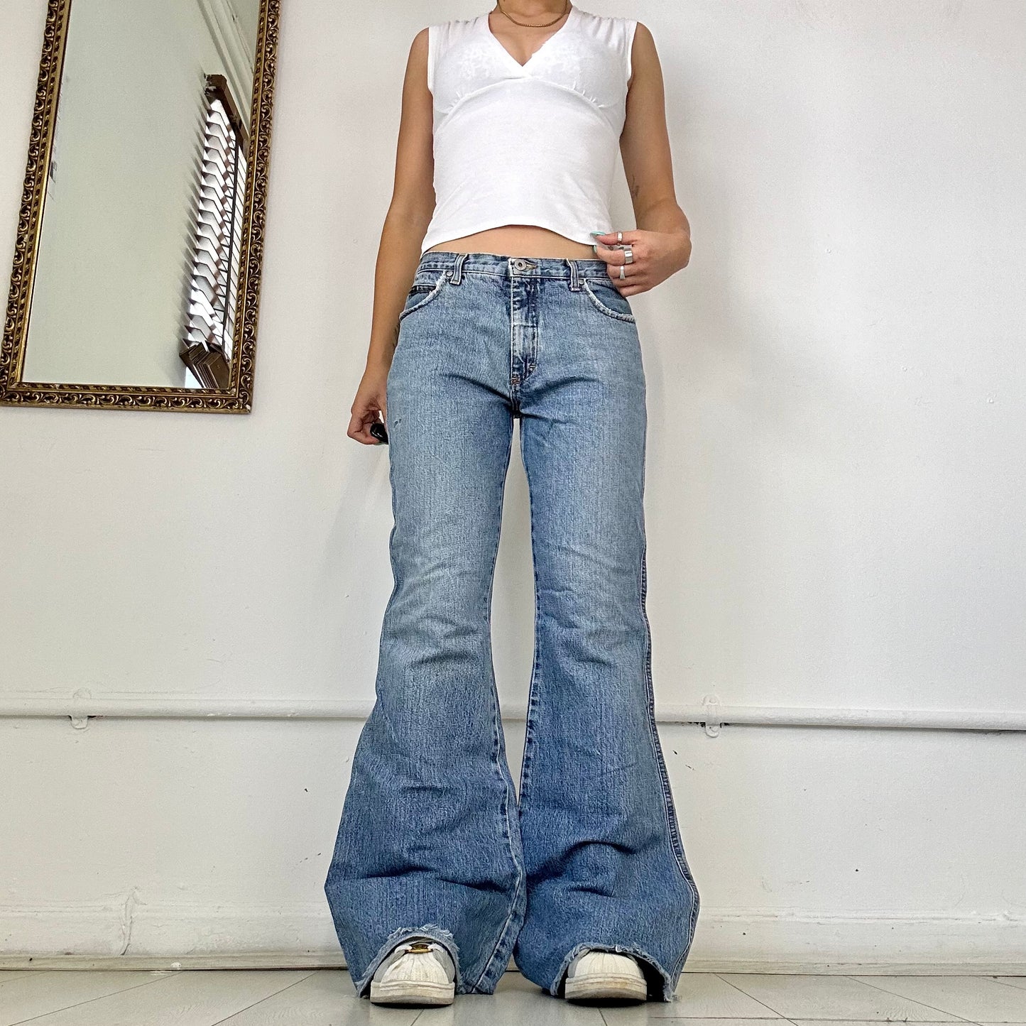 2000's onyx flared mid wash jeans