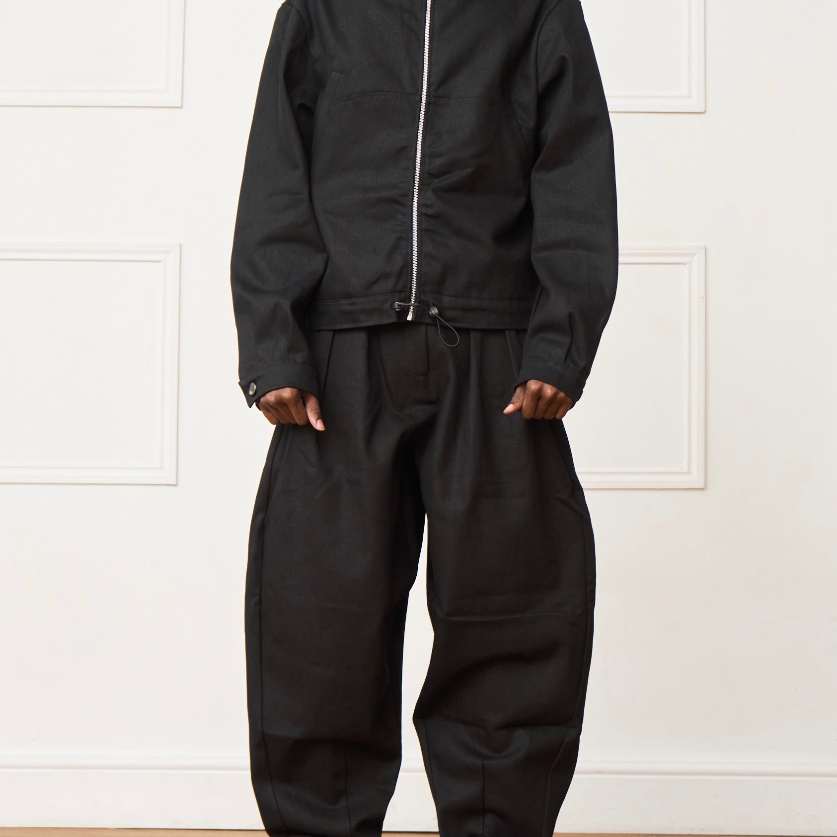 barrel jean - black denim