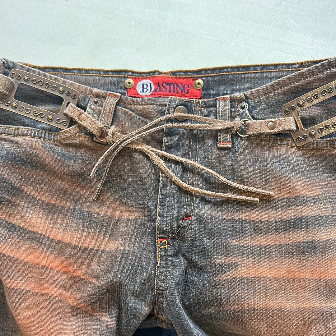 2000’s two toned flared jeans