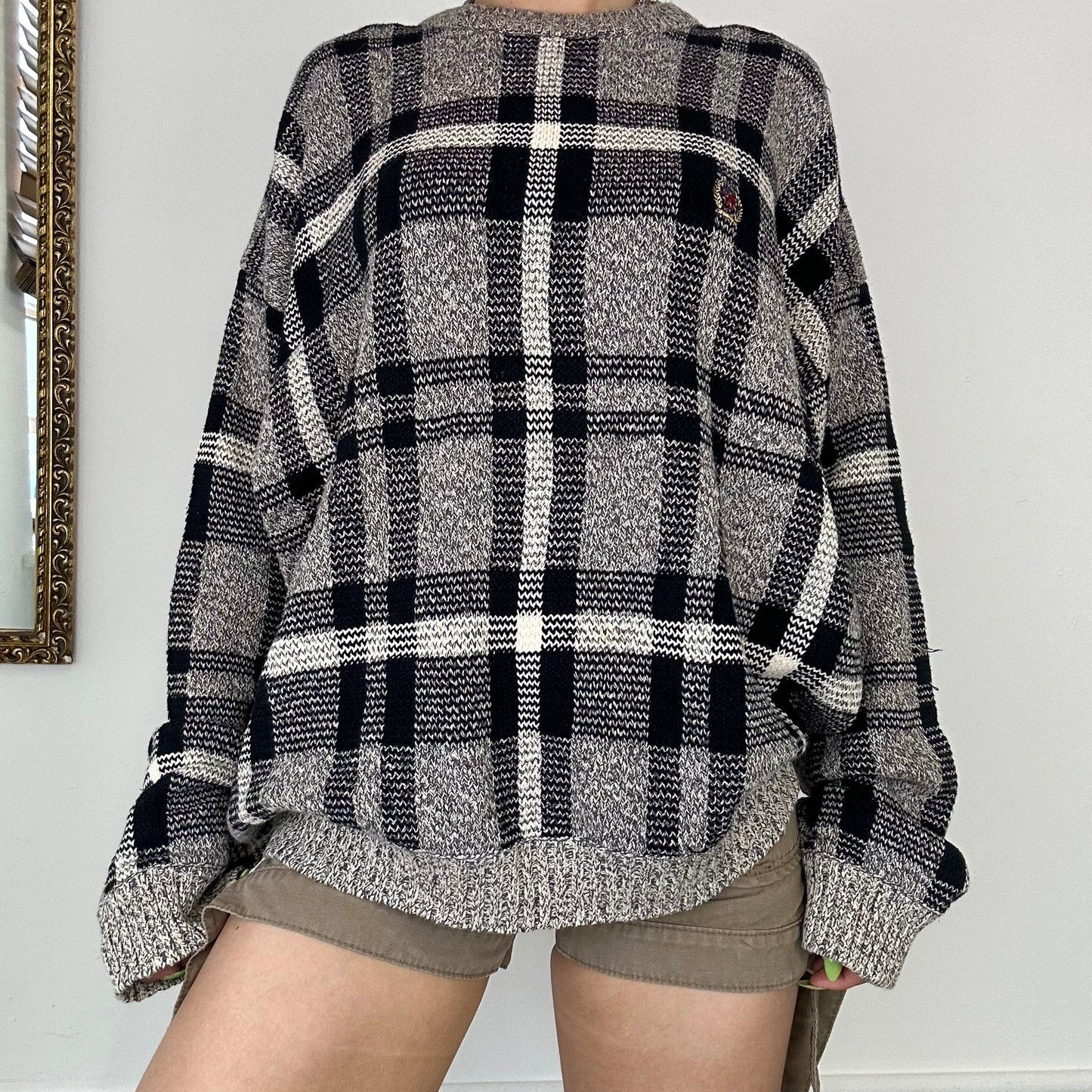 vintage grey & black checkered tommy hilfiger knit