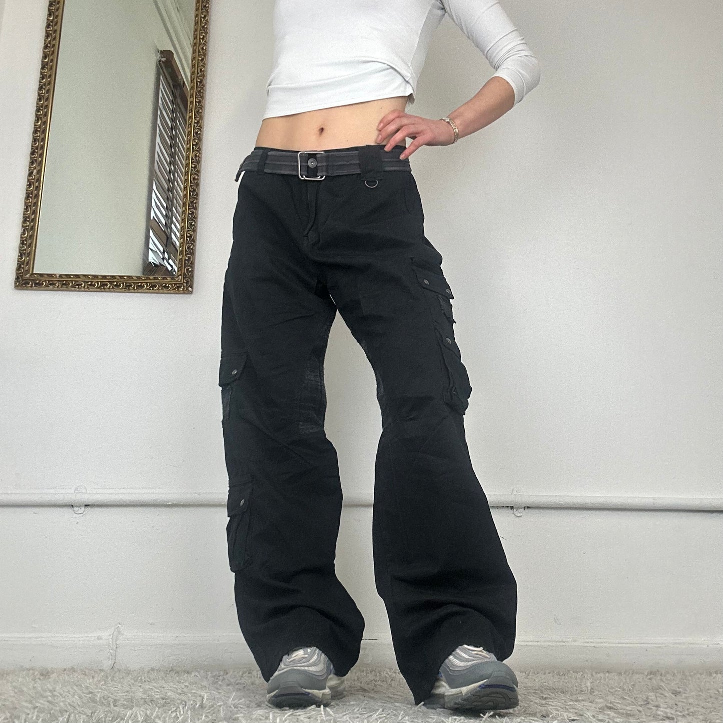 wide leg cargo trousers