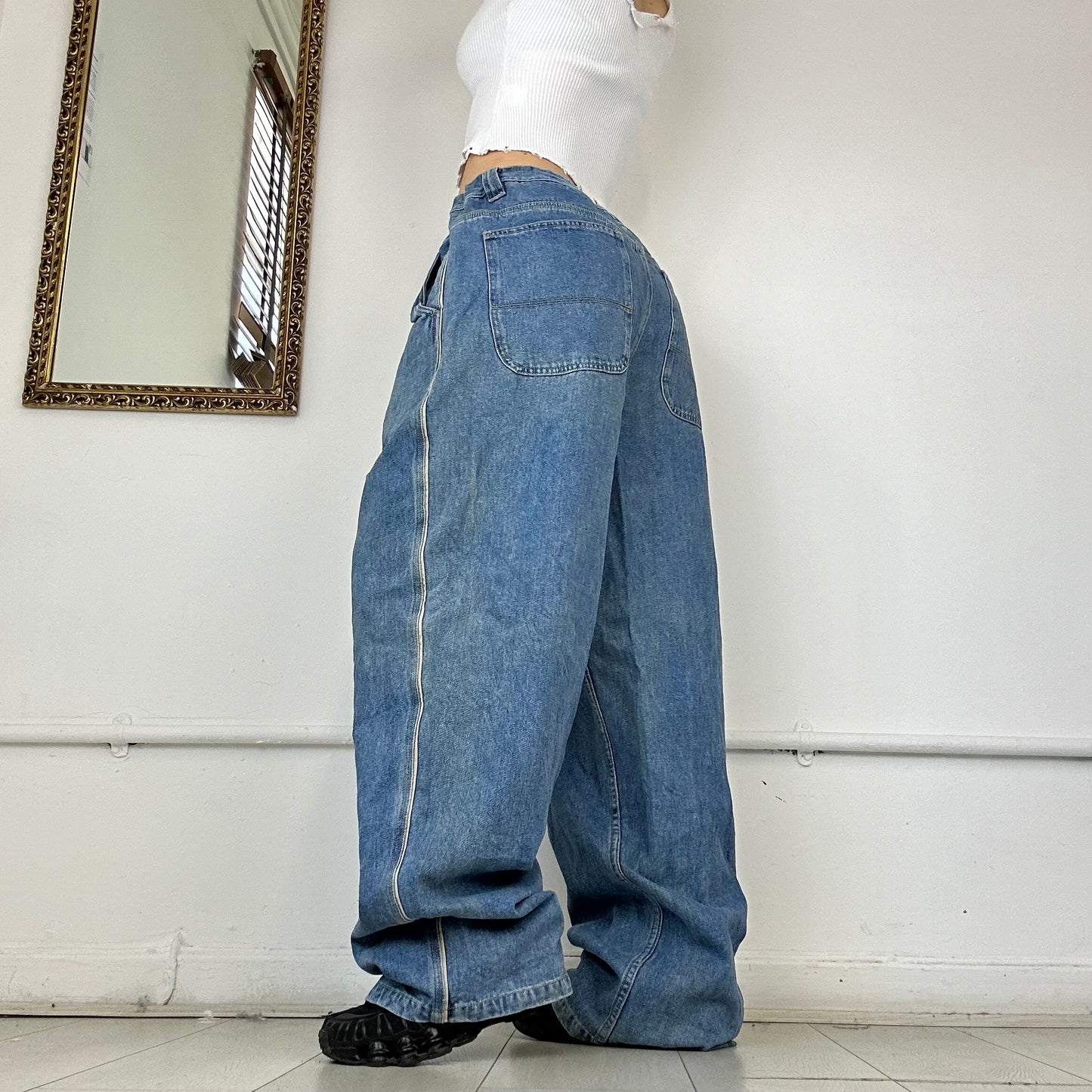 90's baggy drawstring jeans