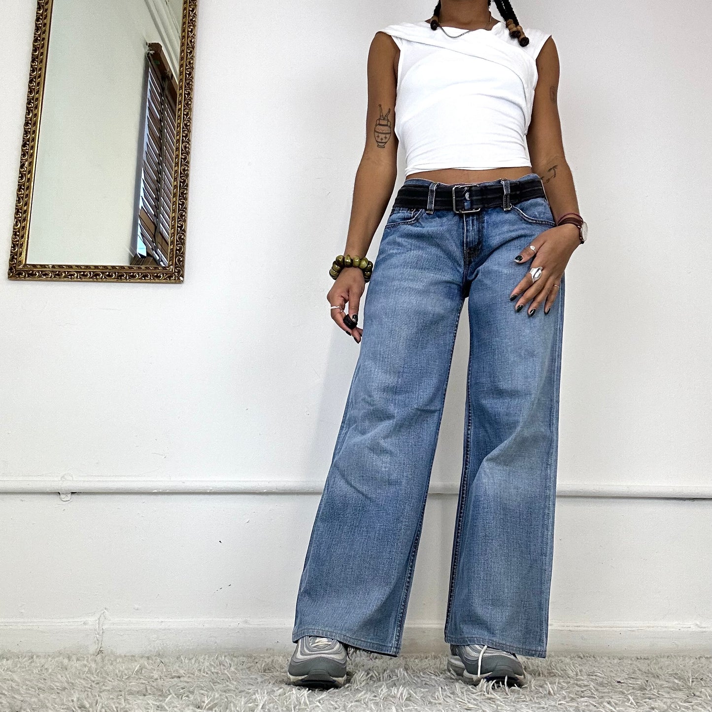 wide leg baggy levi’s jeans