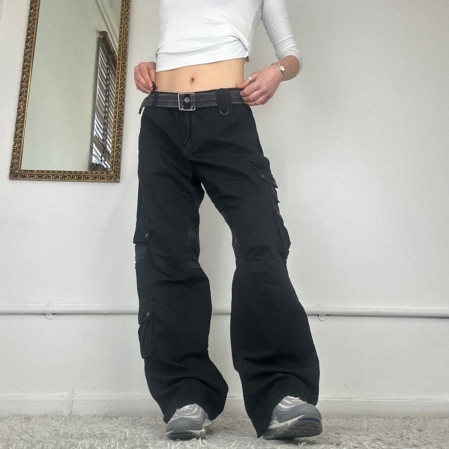 wide leg cargo trousers