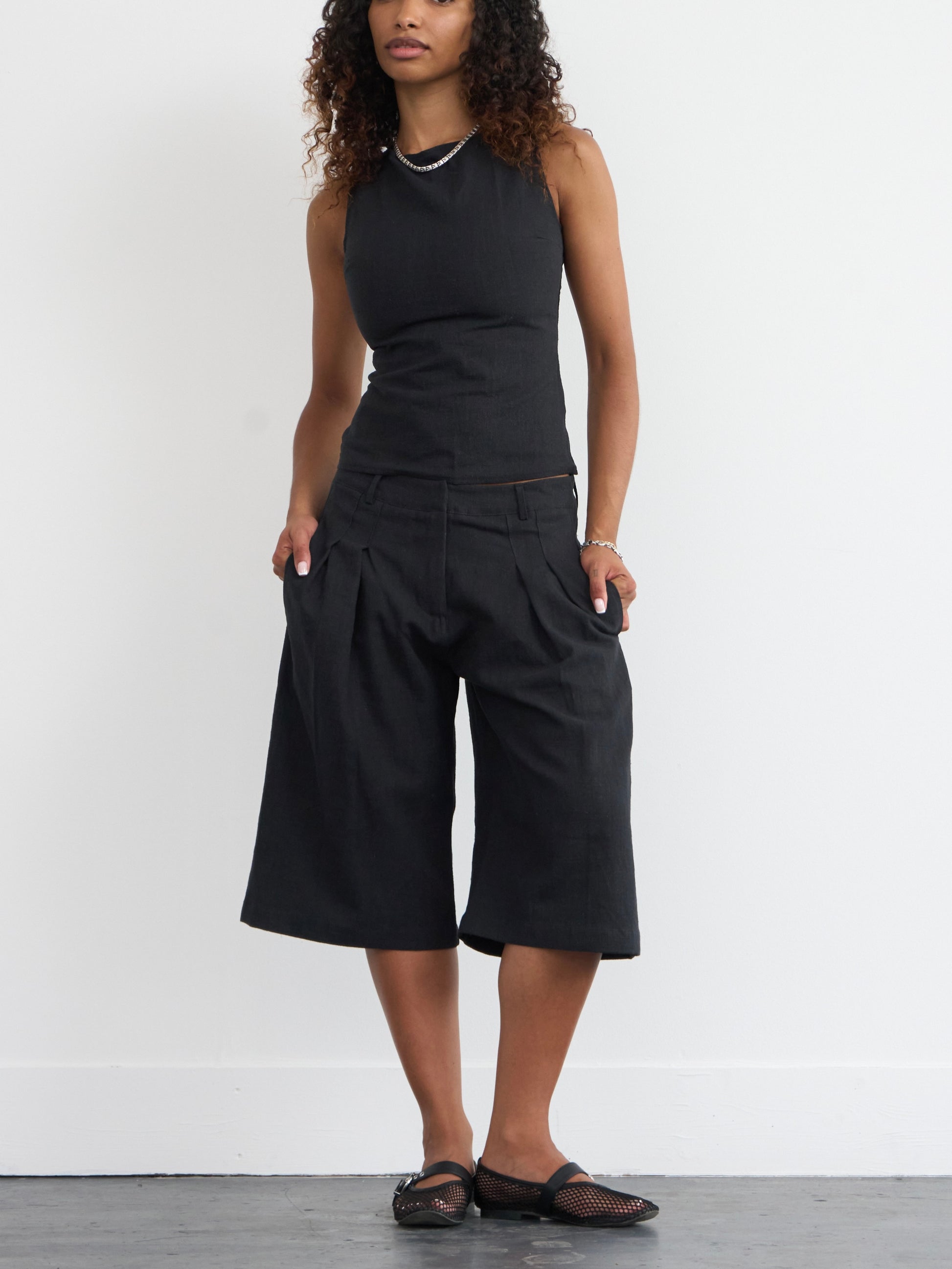 parker short - black linen