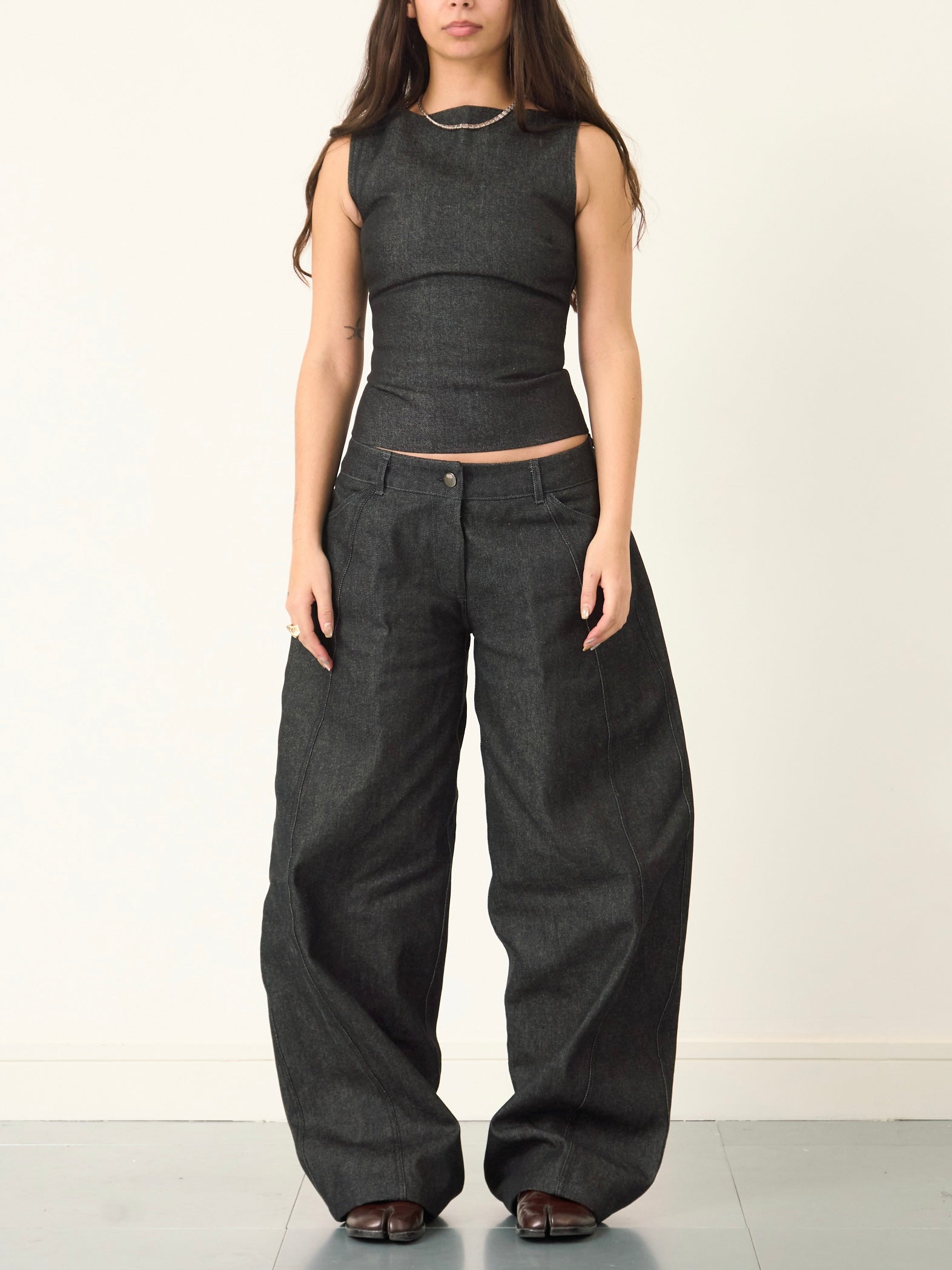 balloon jean - dark grey denim