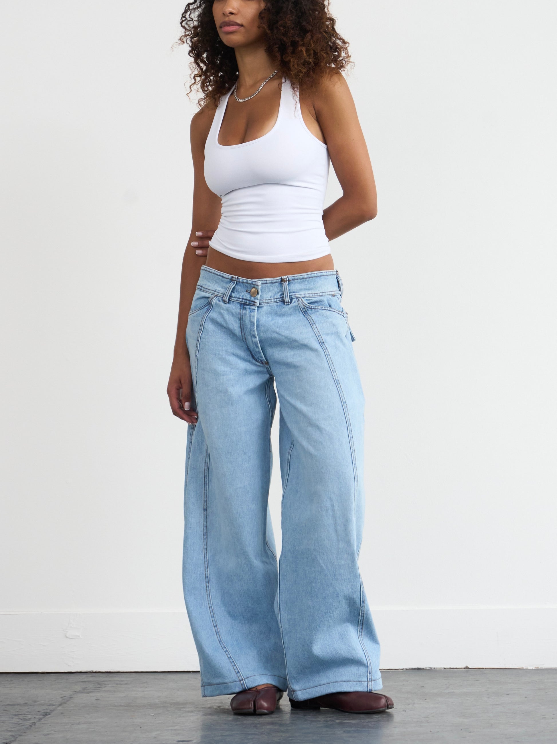 balloon jean - light washed denim
