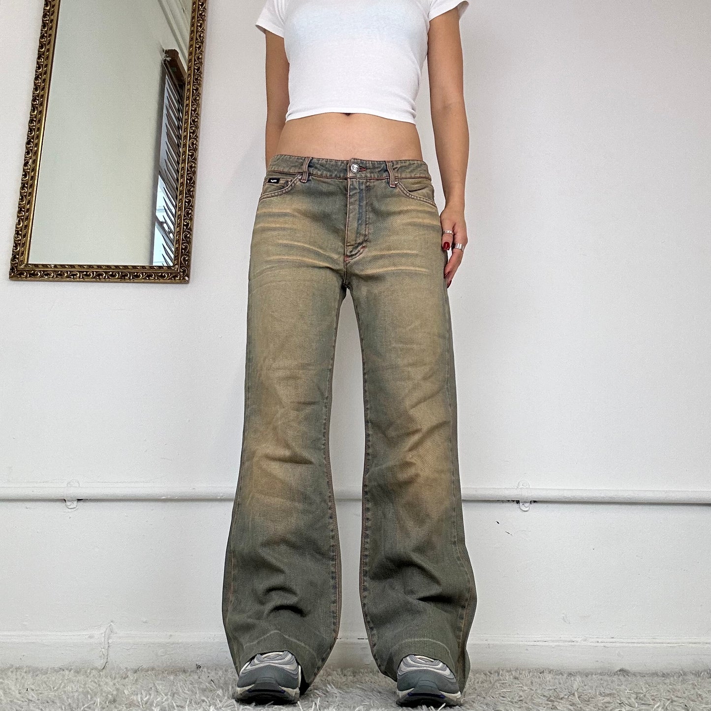 2000’s wide leg two toned jeans