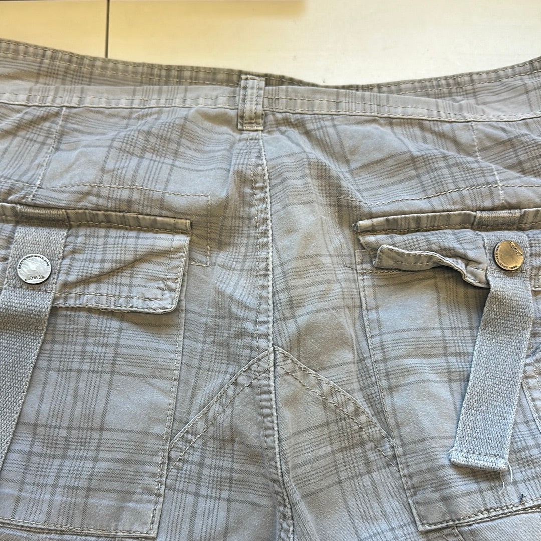 grey checkered cargo shorts