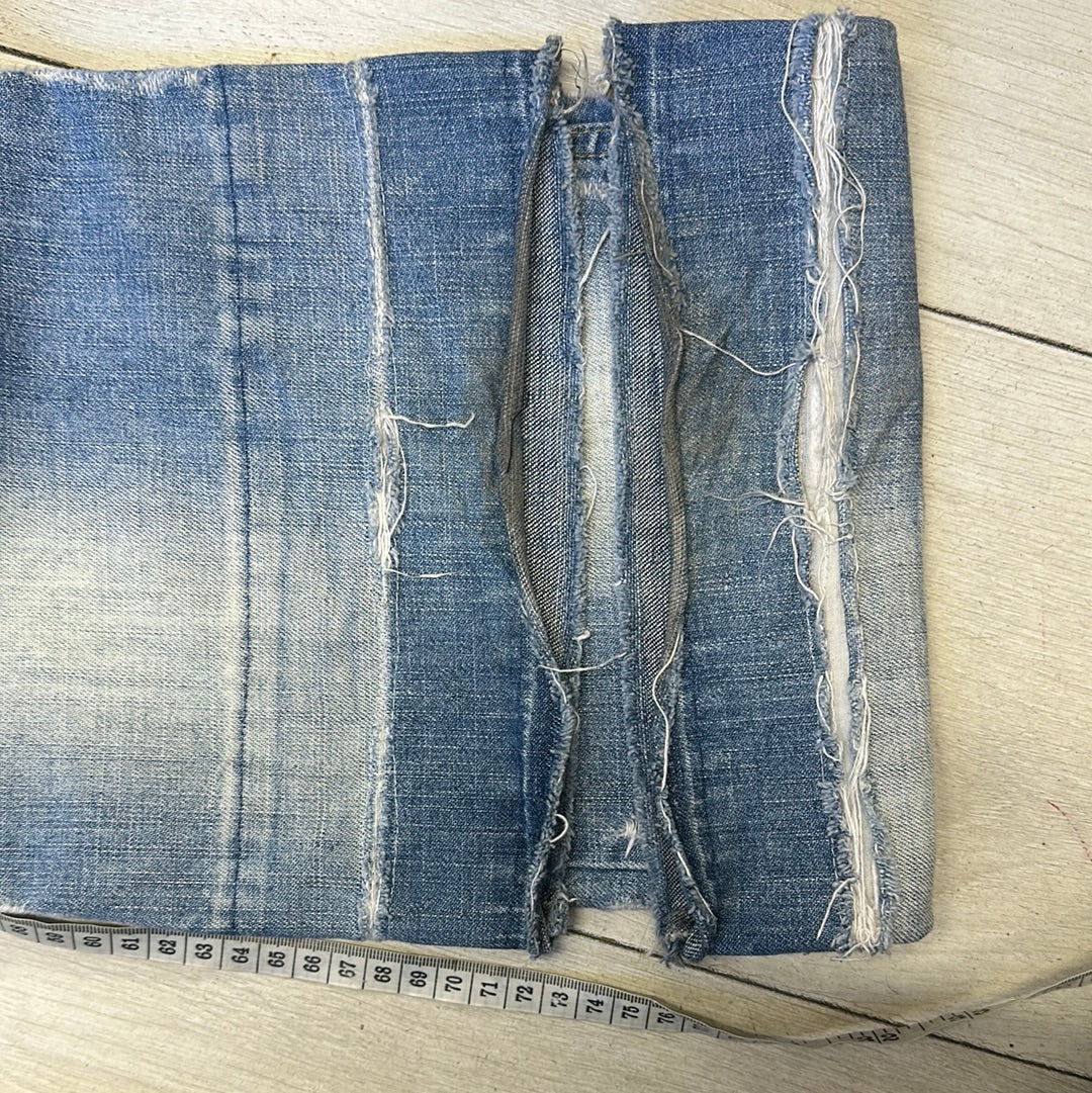 two tone 00’s jeans