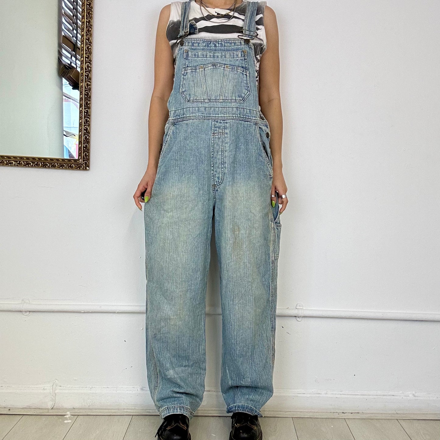 vintage light wash dungarees