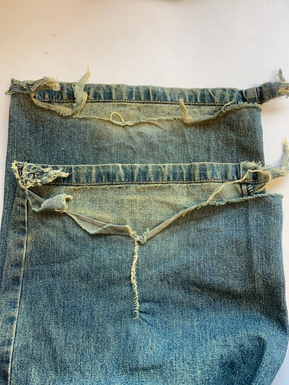 washed baggy cargo jeans