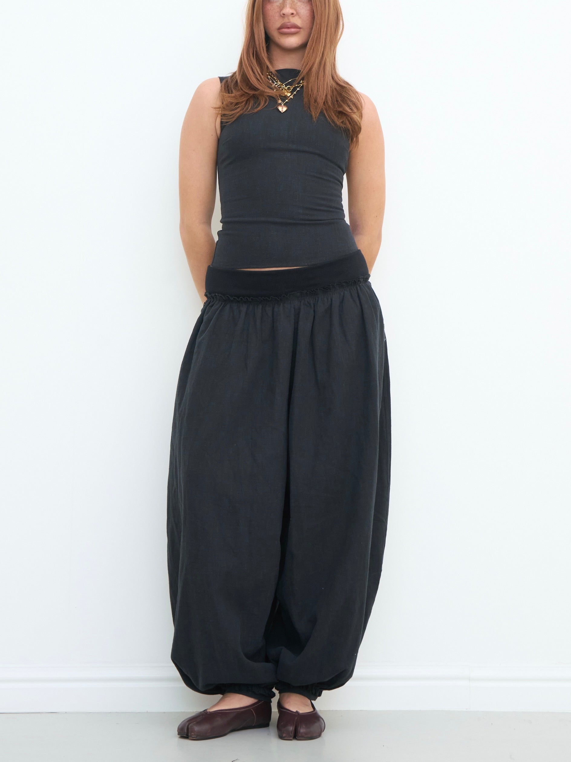 hayley pant - black linen