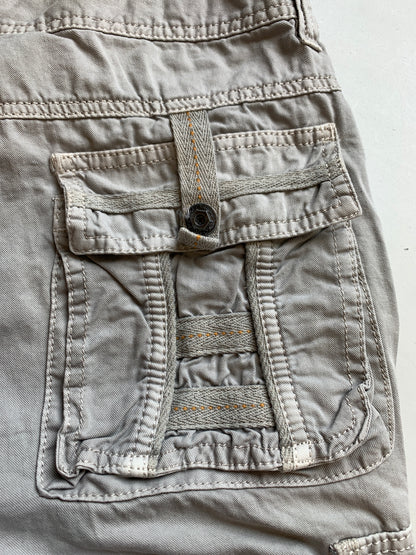 grey baggy cargo shorts