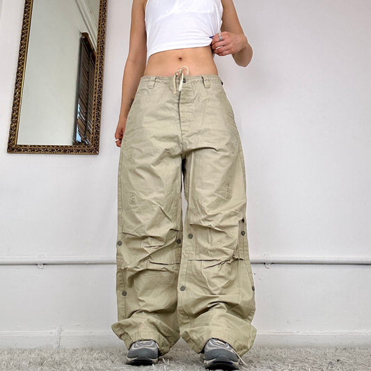 vintage baggy cargo trousers by dockers