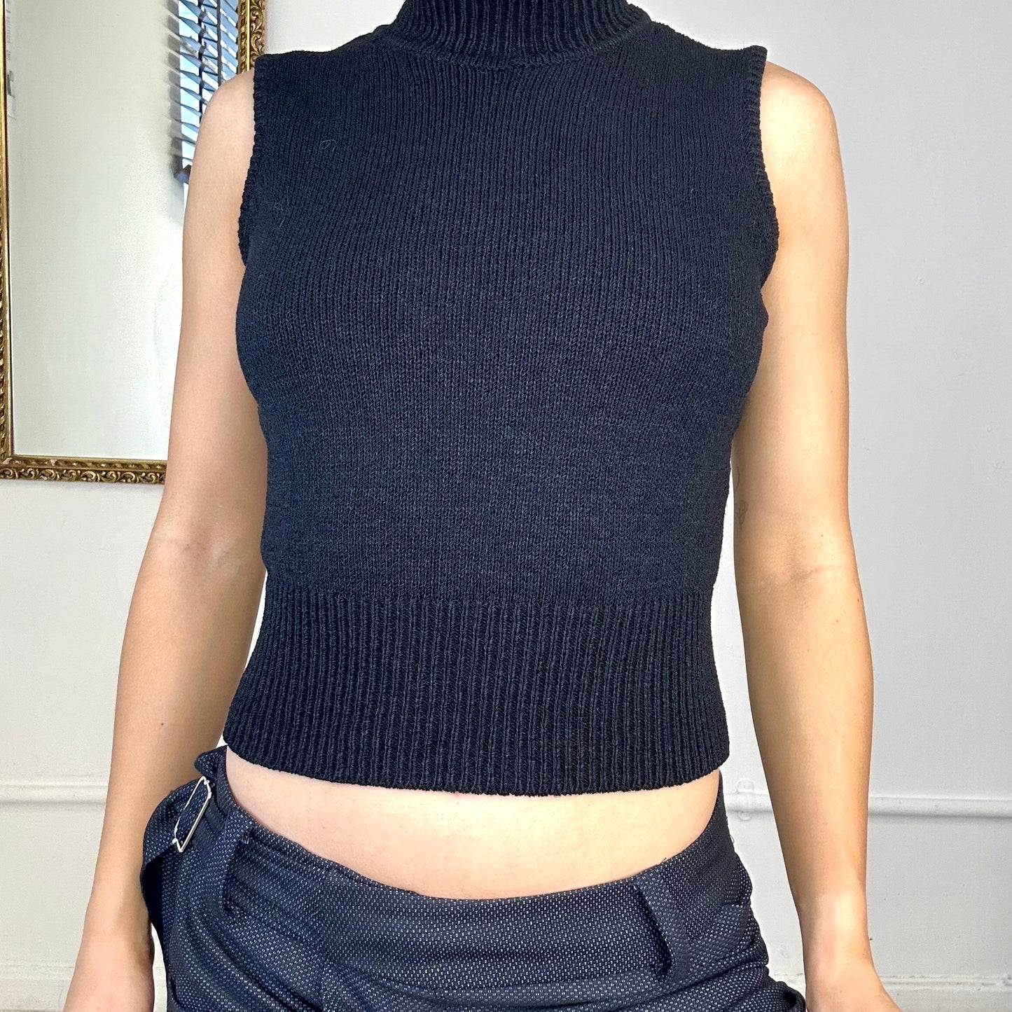 2000's black knitted high neck sleeveless top