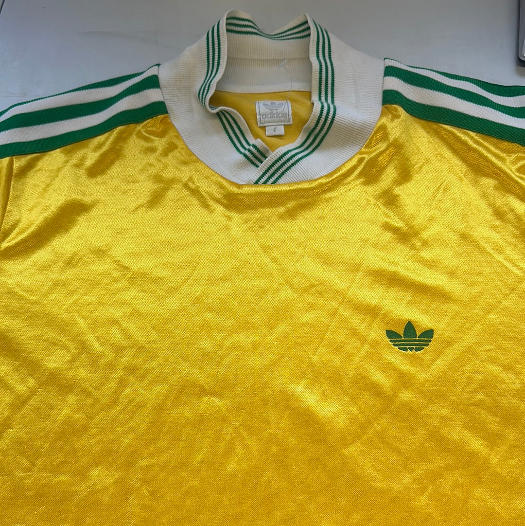 2000's yellow adidas top