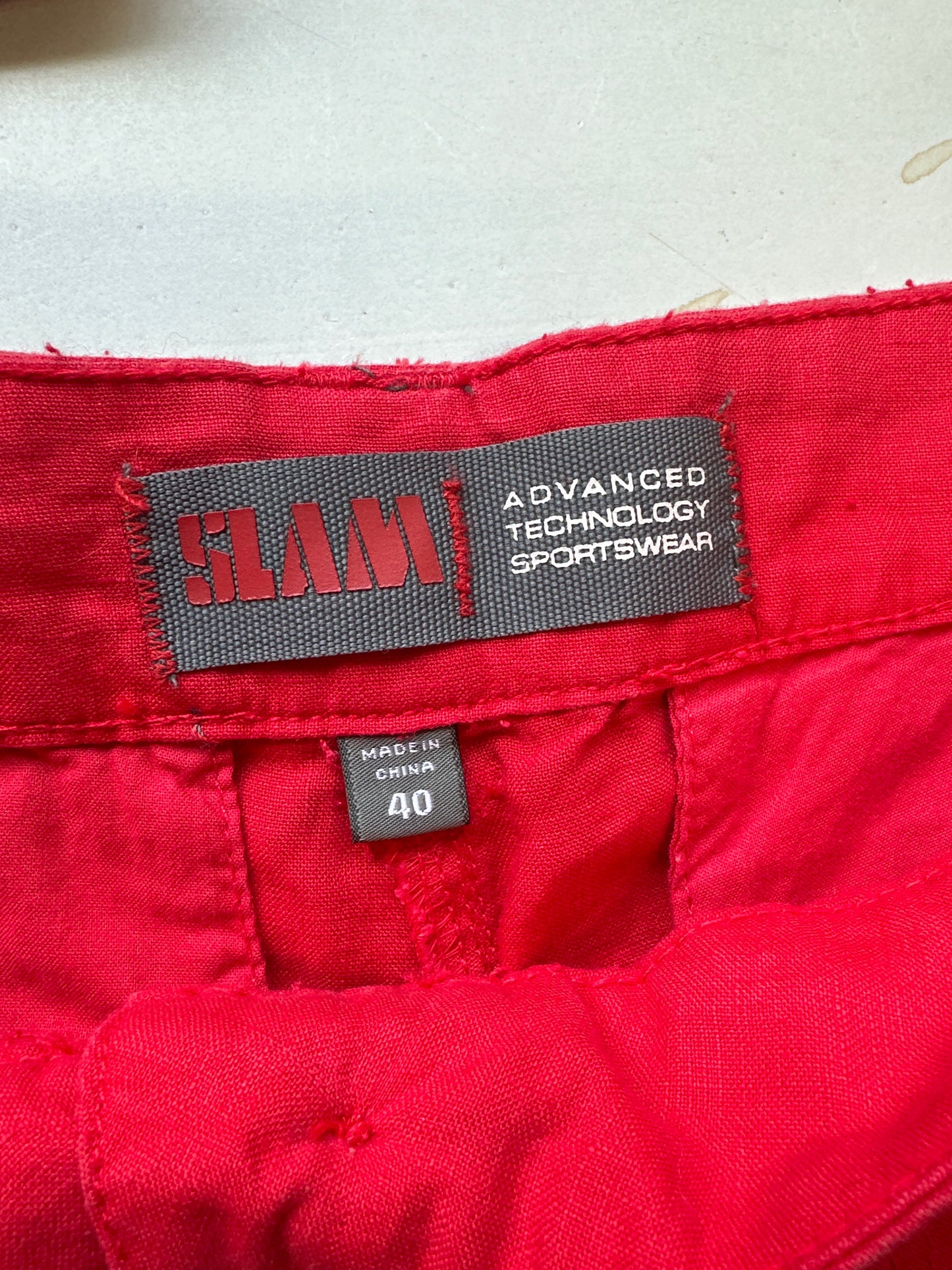 red linen capri trousers