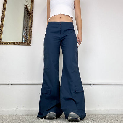 2000’s cargo trousers by blind date