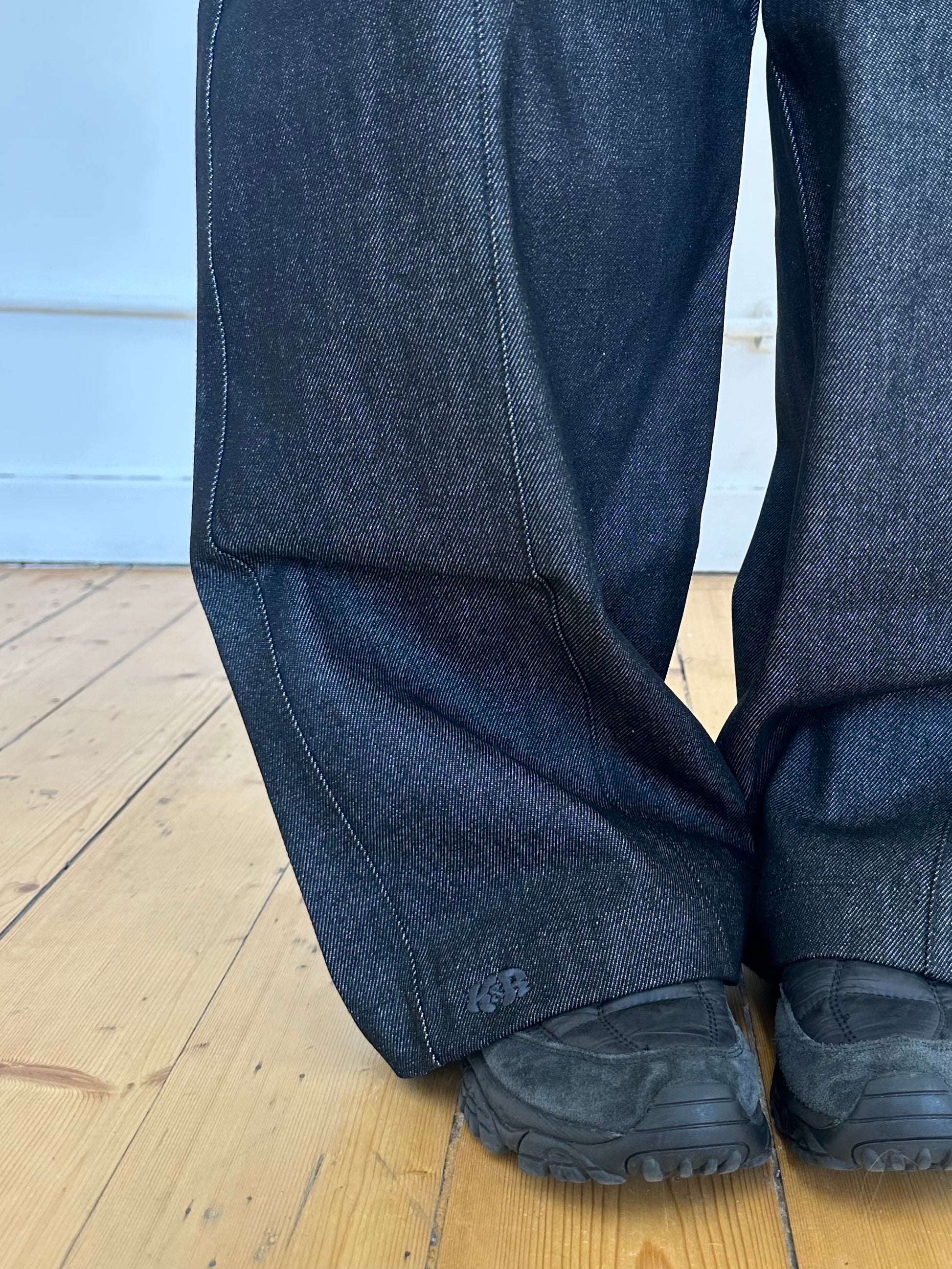 skater jean - dark grey denim