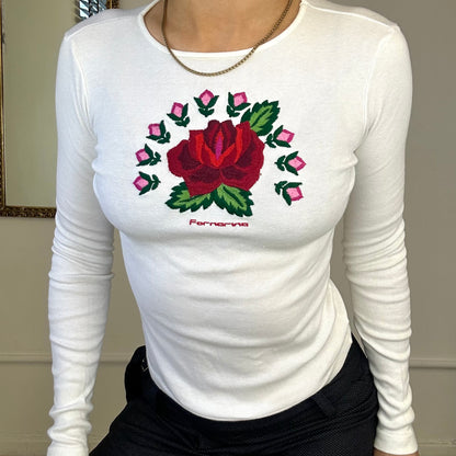 2000's embroidered long sleeve top