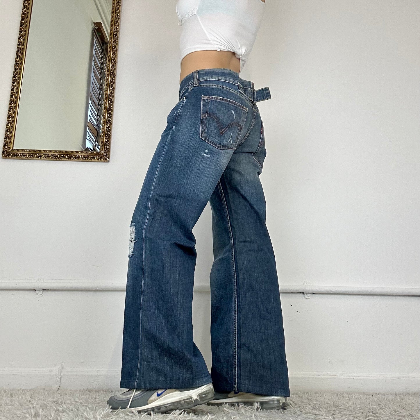 00s wide leg Levi’s jeans