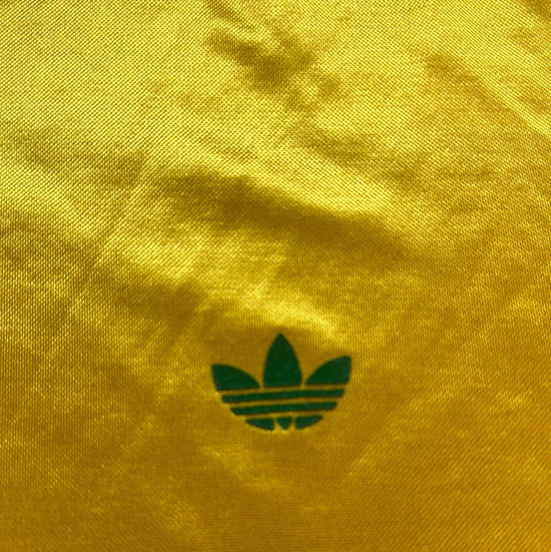 2000's yellow adidas top