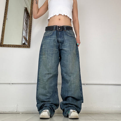 2000's baggy jeans