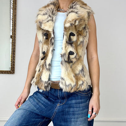 2000’s faux fur gilet