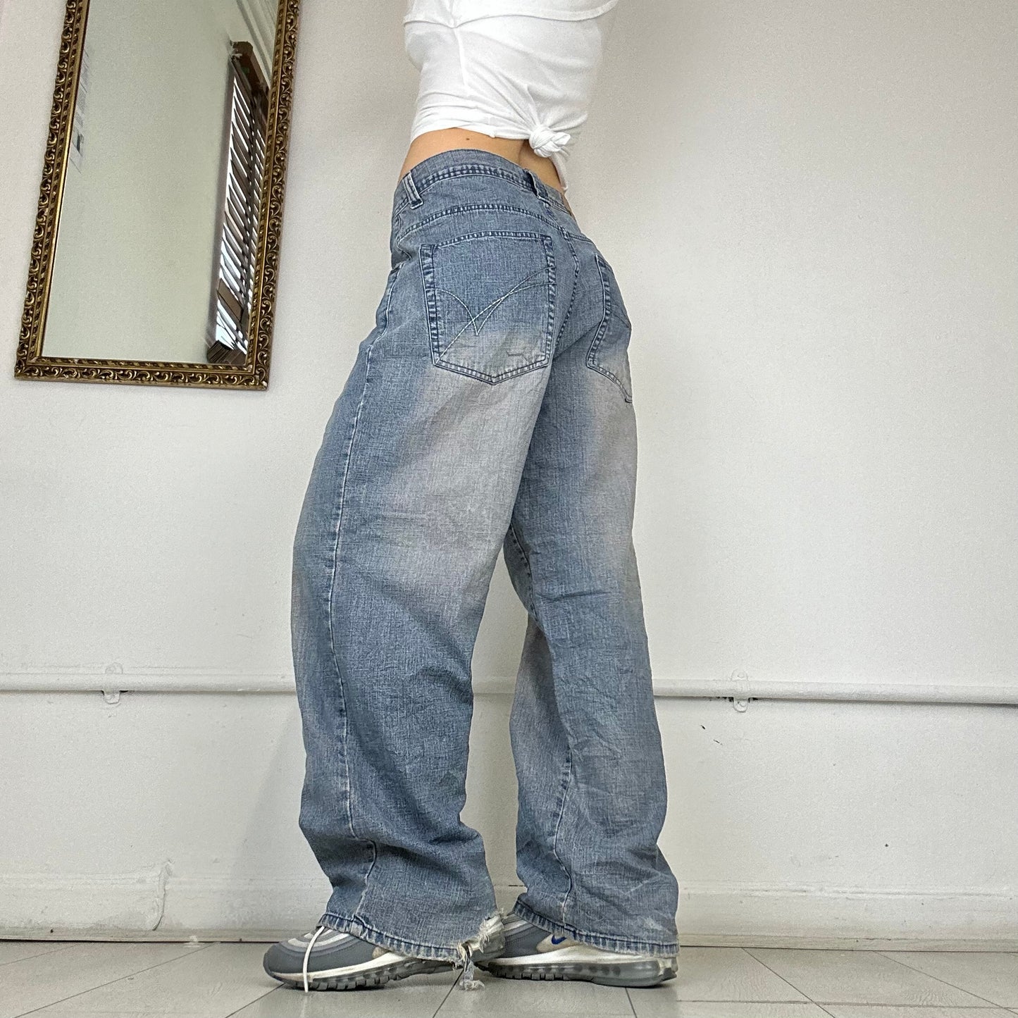 baggy wide leg light wash jeans