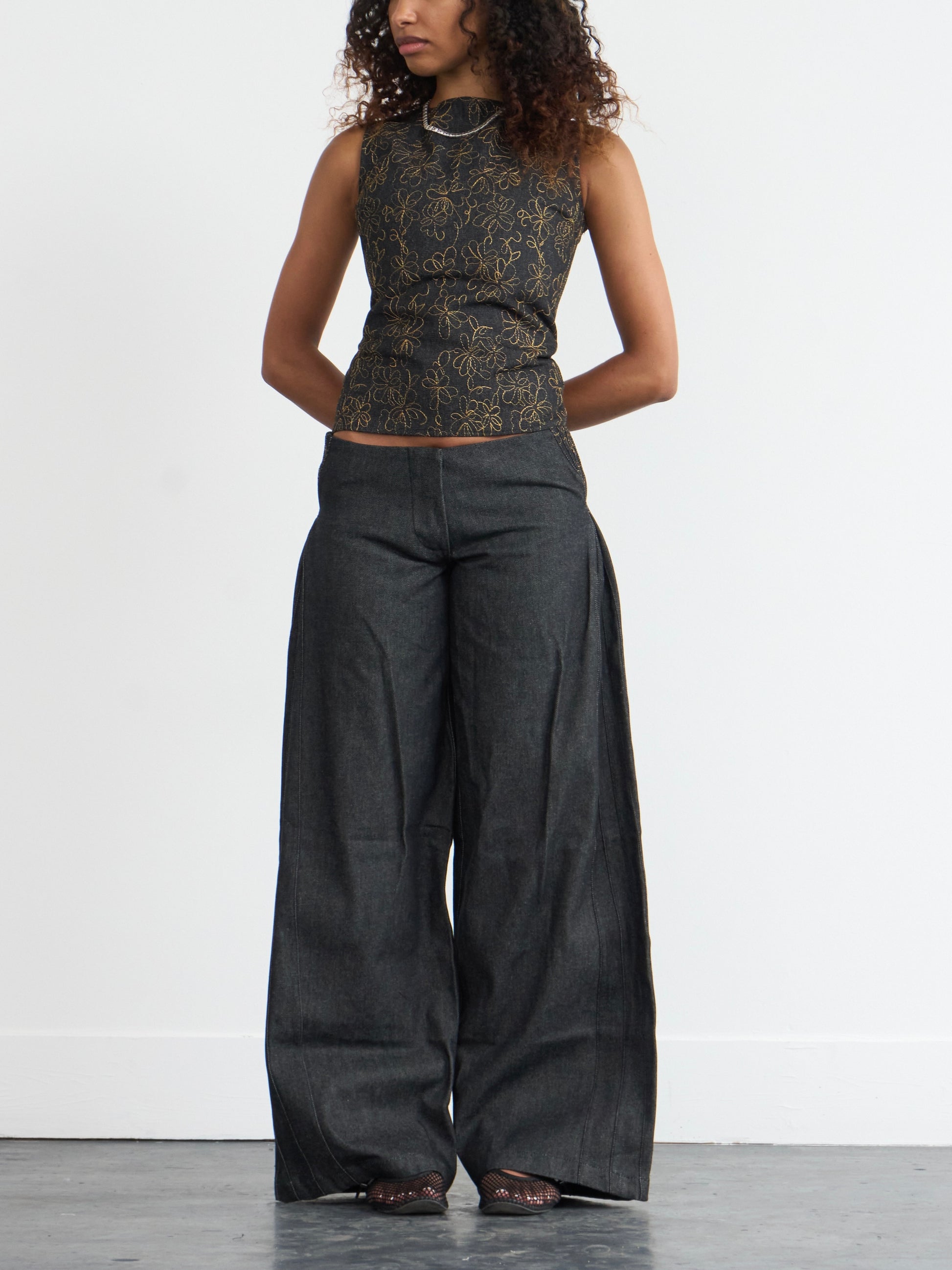 tommy jean - embroidered charcoal denim