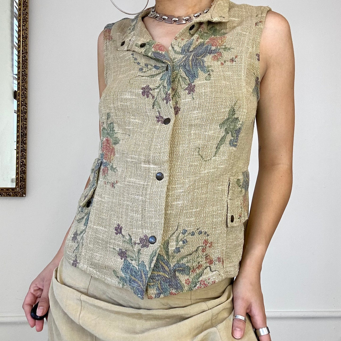 vintage beige floral sleeveless top