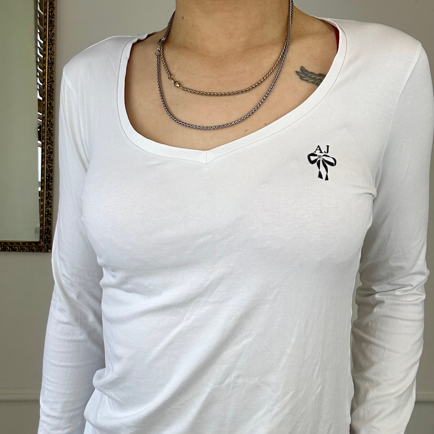 00s armani jeans white v neck top