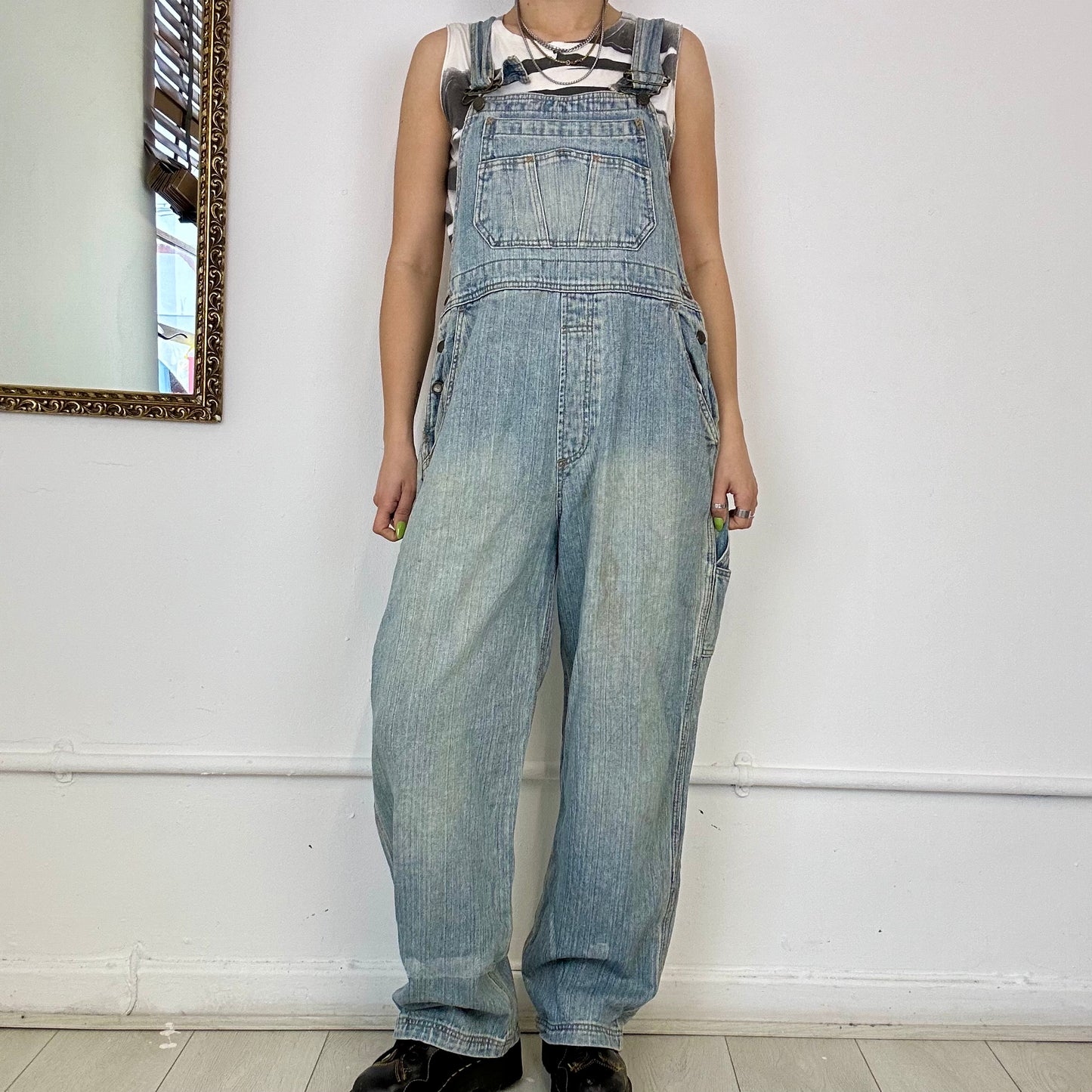 vintage light wash dungarees