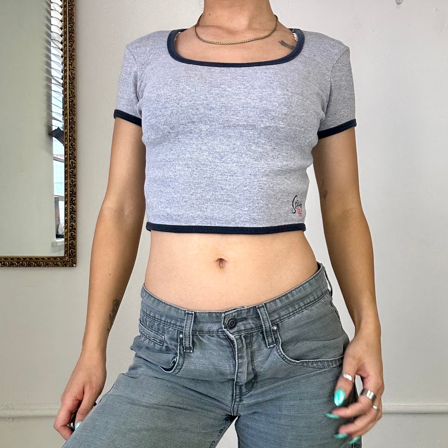 2000's stussy grey cropped tshirt