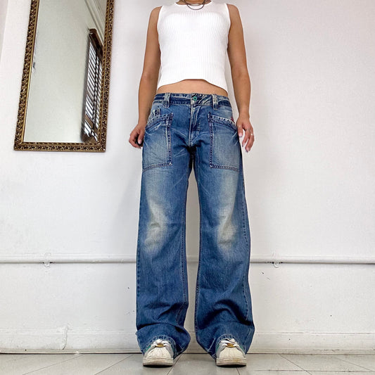 mid wash baggy cargo jeans