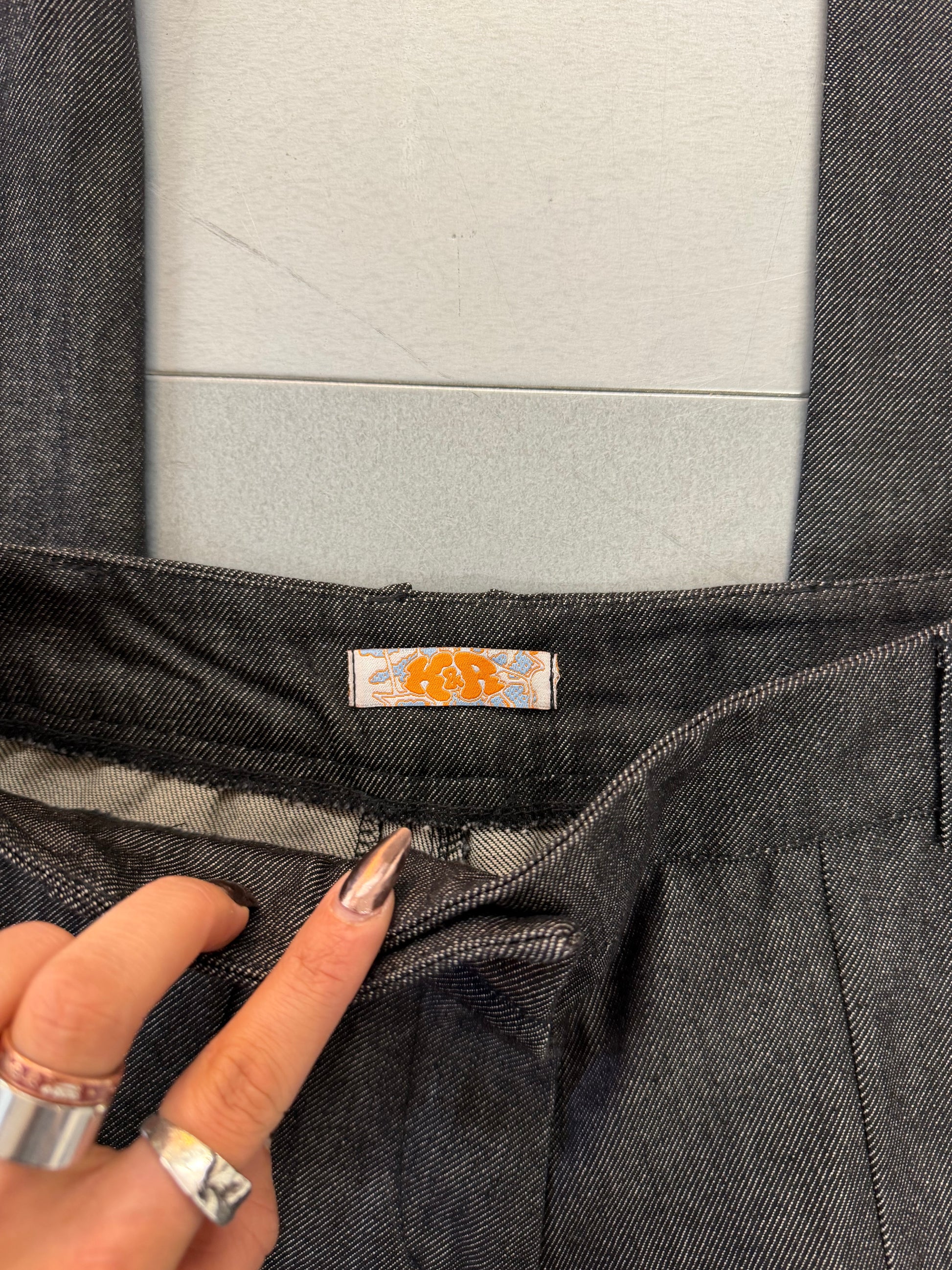 SAMPLE frankie jean - dark grey denim