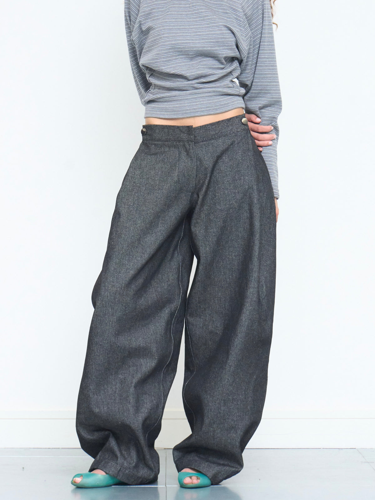 lumi jean - dark grey denim