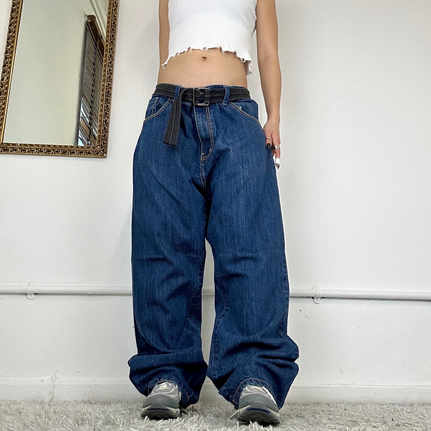 2000's baggy embroidered jeans