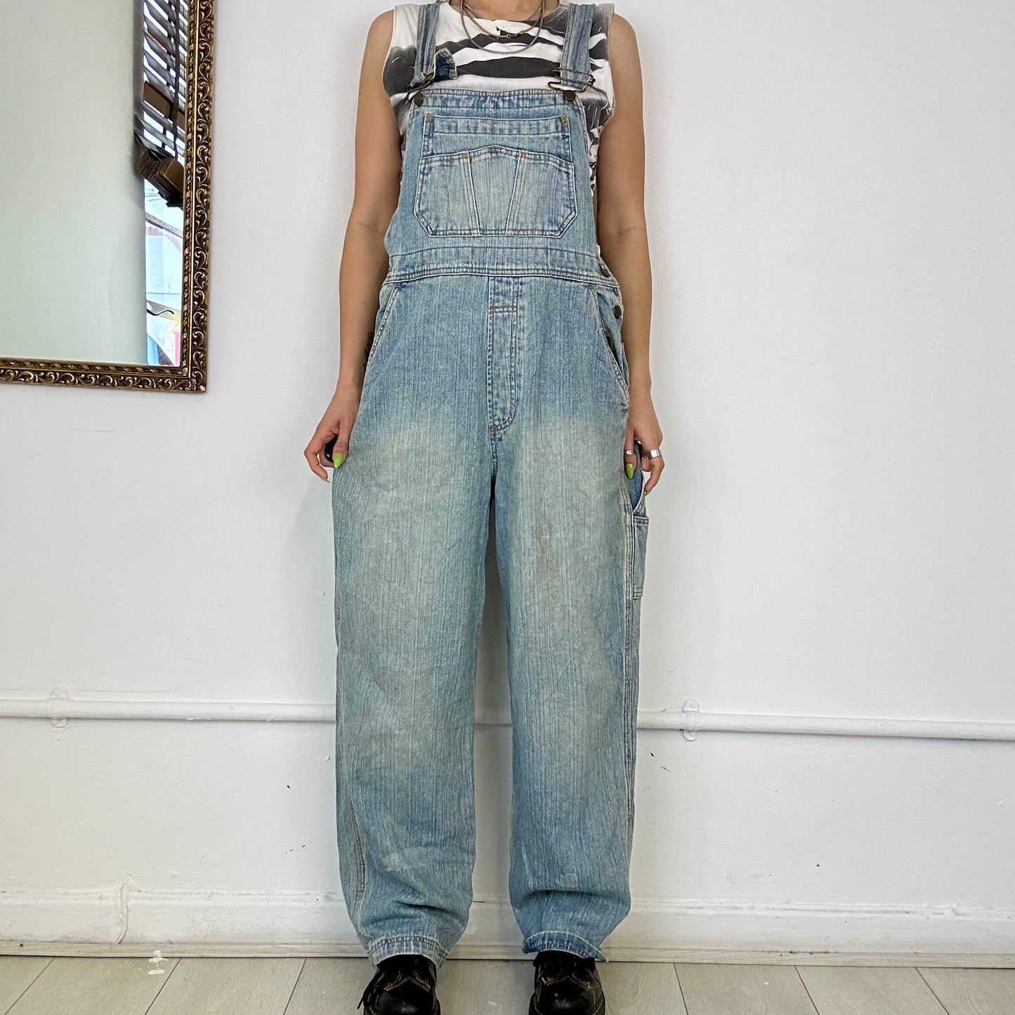 vintage light wash dungarees