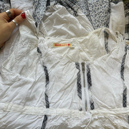 vintage soggo white mini ruffle dress