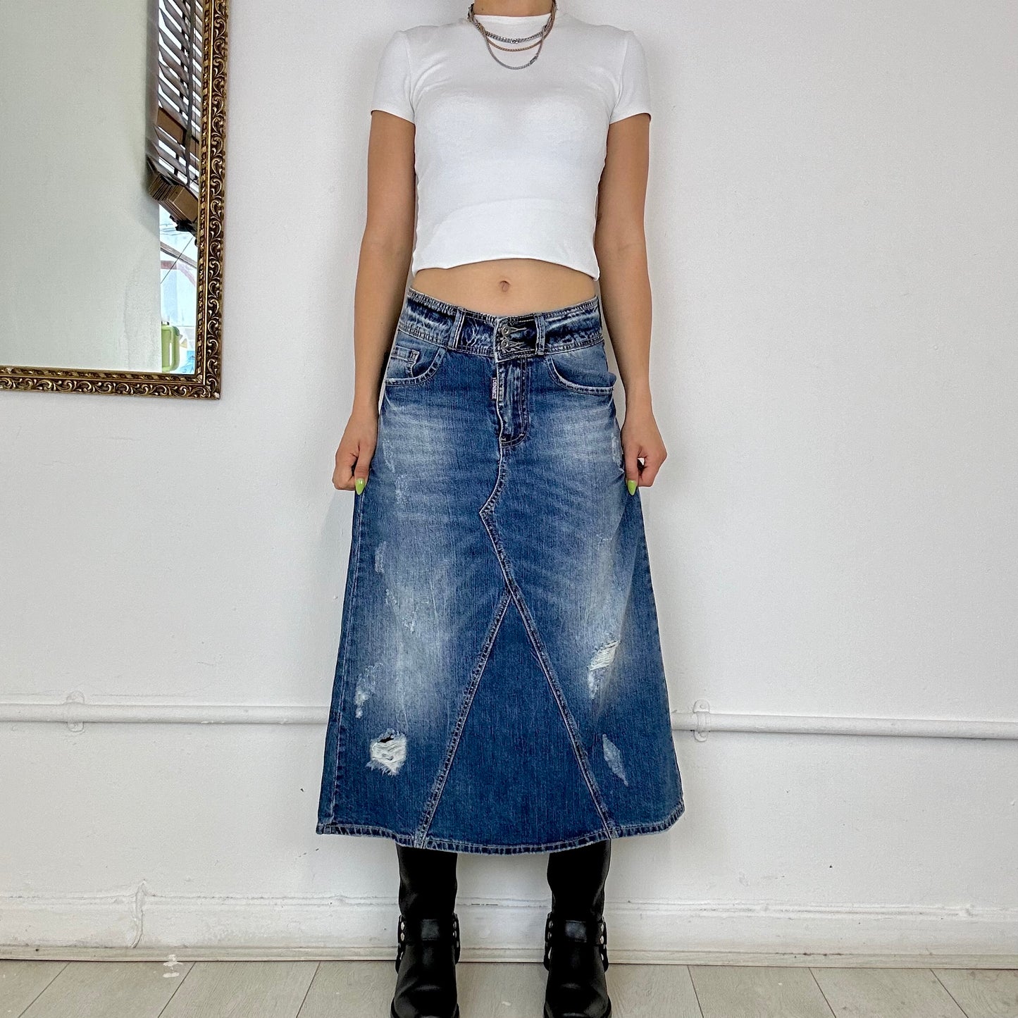 2000’s mid wash denim maxi skirt