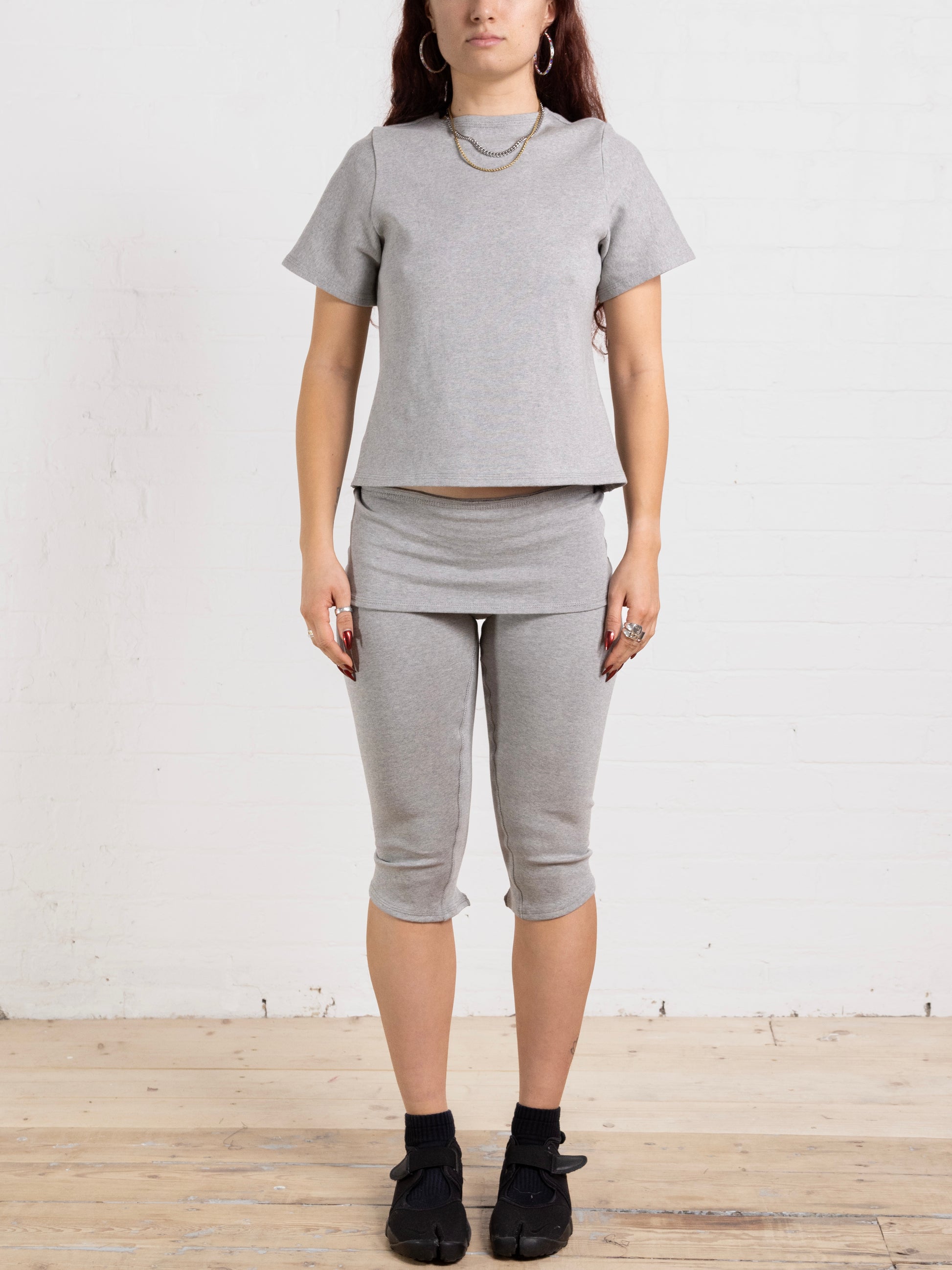 devon top - grey