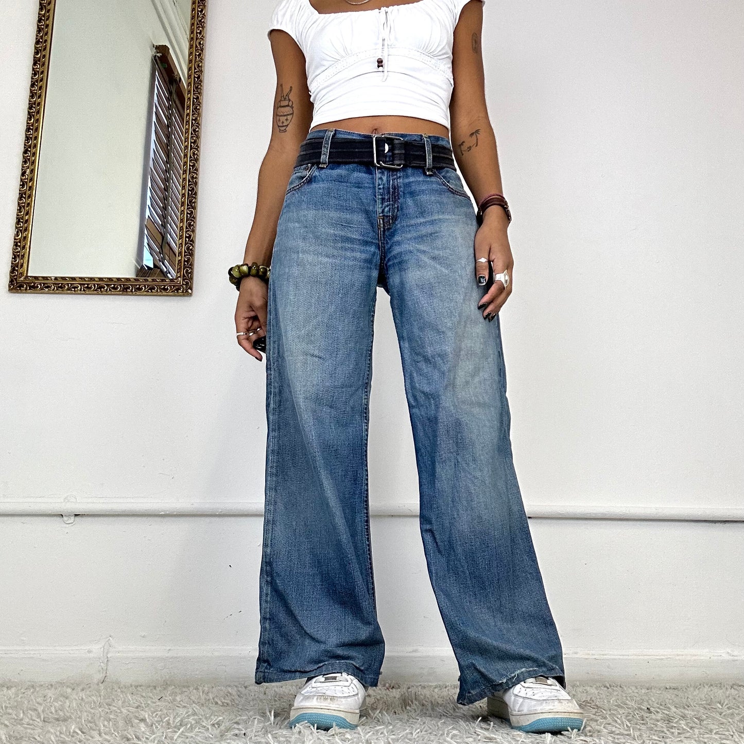 wide leg baggy levi’s jeans