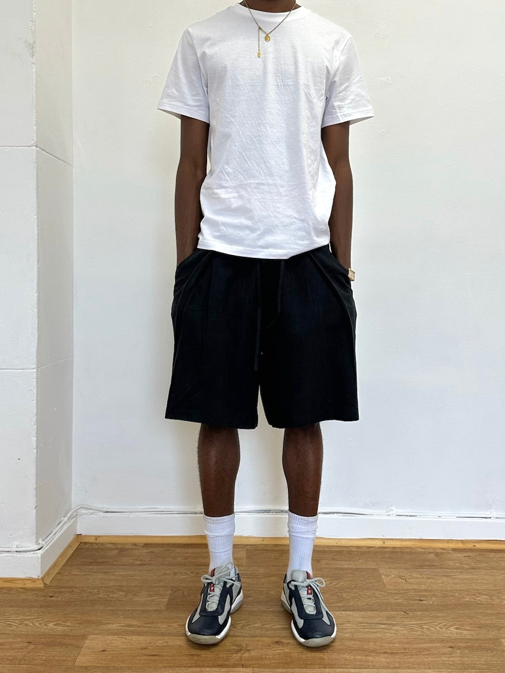 Lake Short - schwarzes Leinen