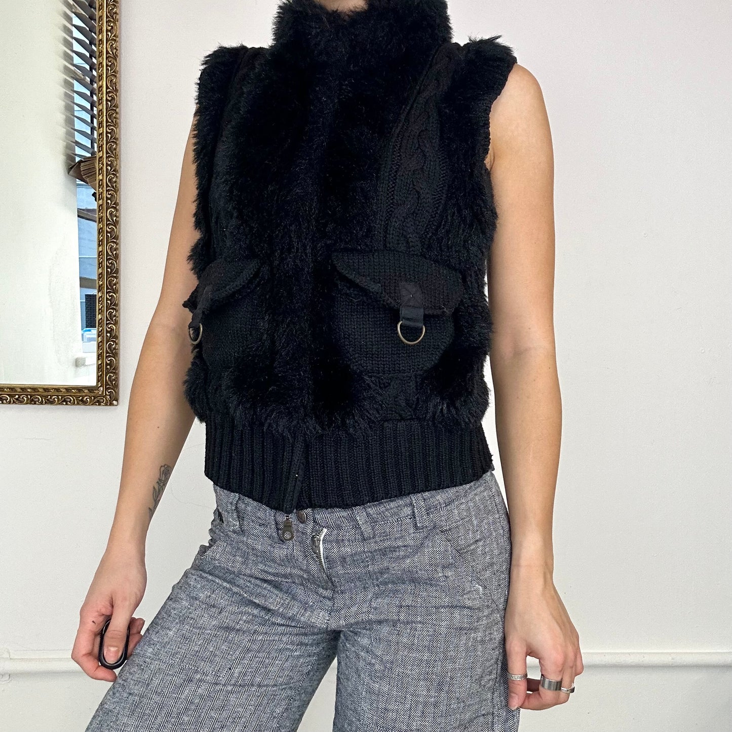 2000's zip up knitted gilet