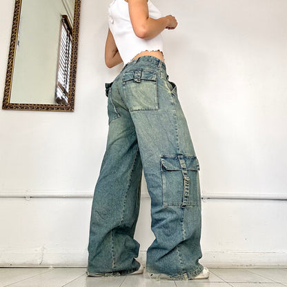 washed baggy cargo jeans